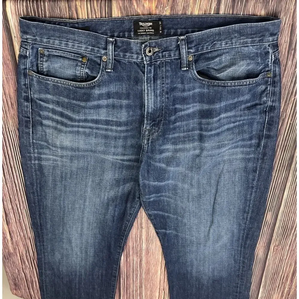 Lucky Brand 121 Heritage Slim Triumph Jeans Mens Size 38x32 (Measures 38x32)